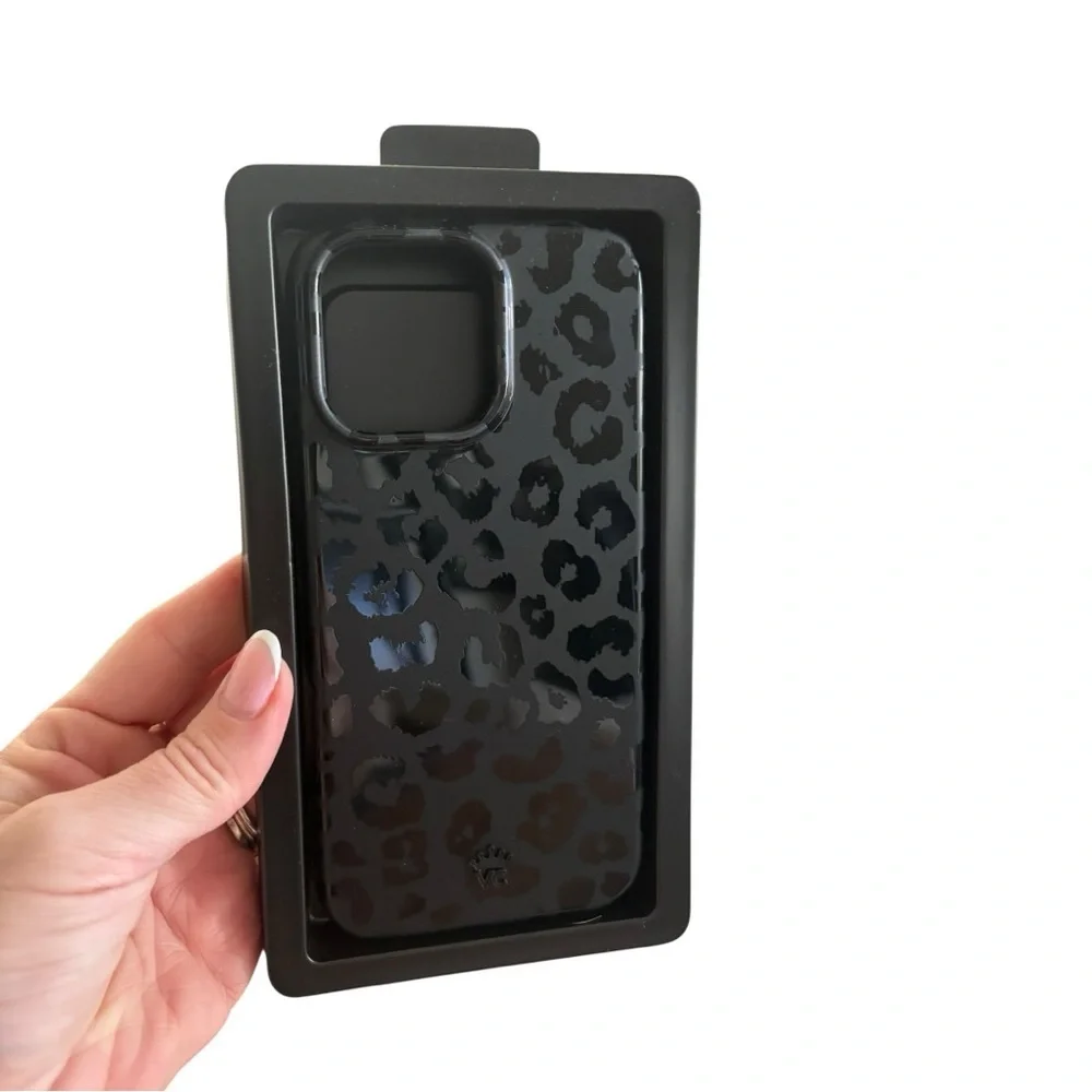 Velvet Caviar Leopard Case with Magsafe for Apple iPhone 16 - Black - NWT